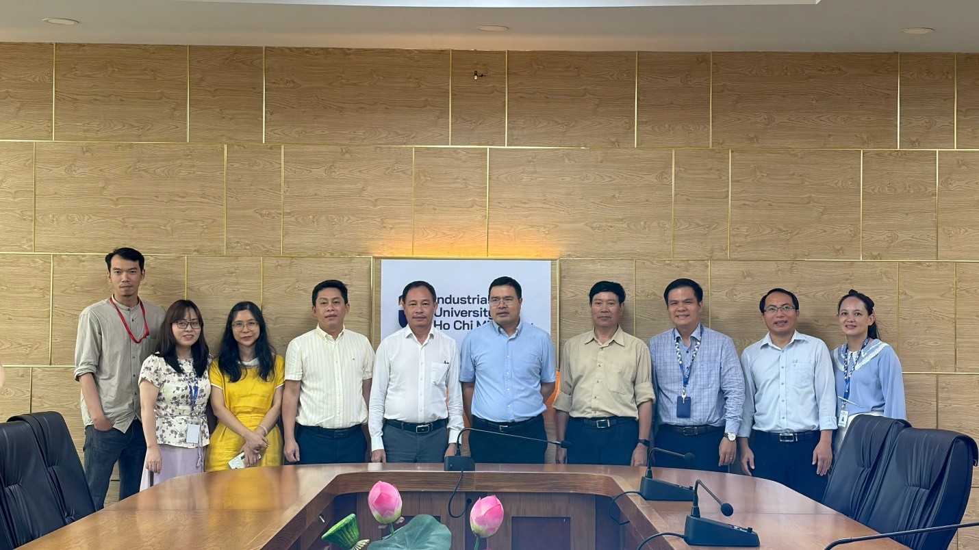 HỘI THẢO “ỨNG DỤNG CÔNG NGHỆ VẬT LIỆU BÁN DẪN TIÊN TIẾN VÀ CÁC LINH KIỆN CẢM BIẾN MEMS TẠI VIỆT NAM”