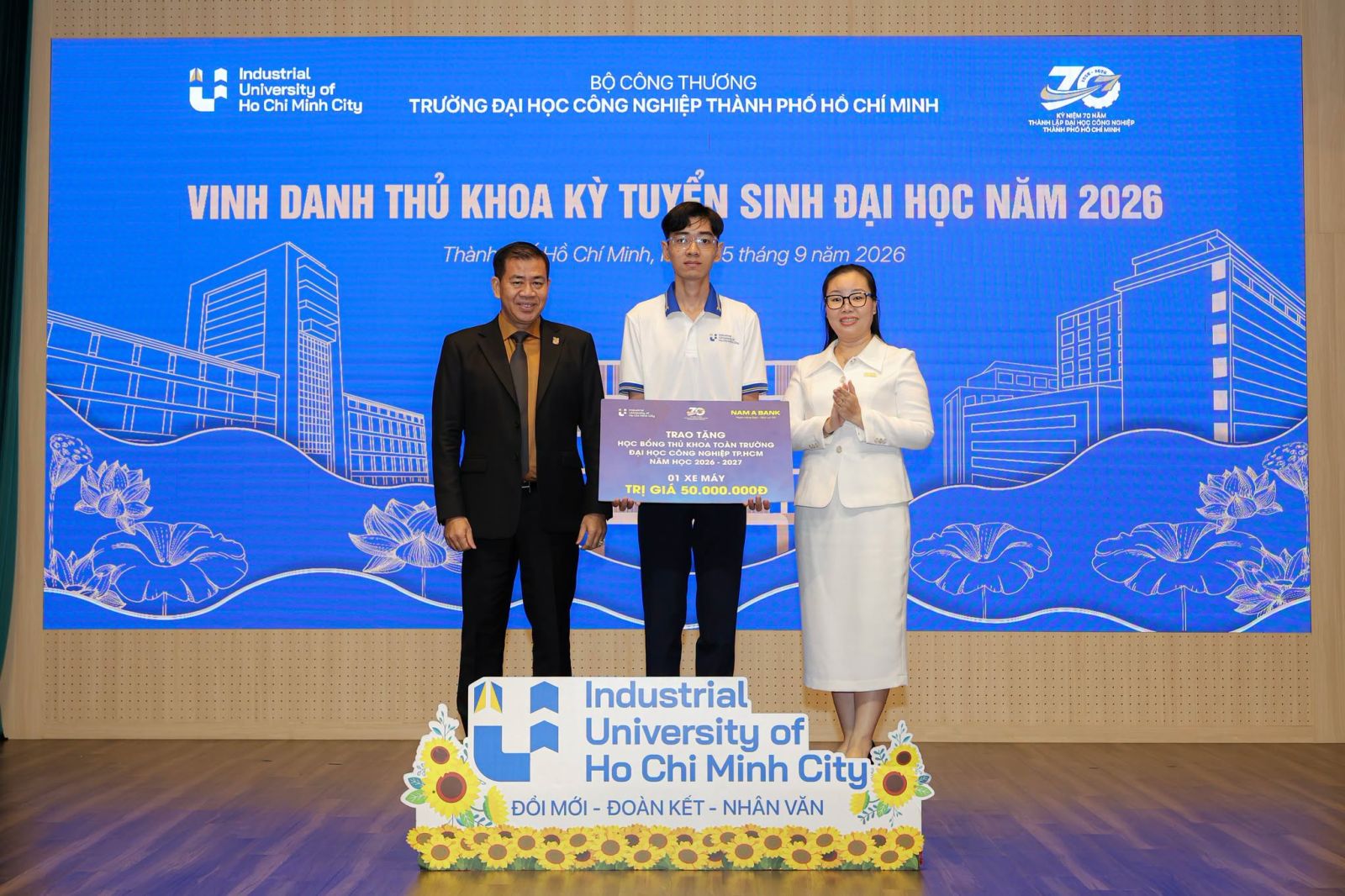Thủ khoa đầu vào IUH chinh phục ngành CNKT điện, điện tử nhờ bí quyết “không chạy theo đáp án”