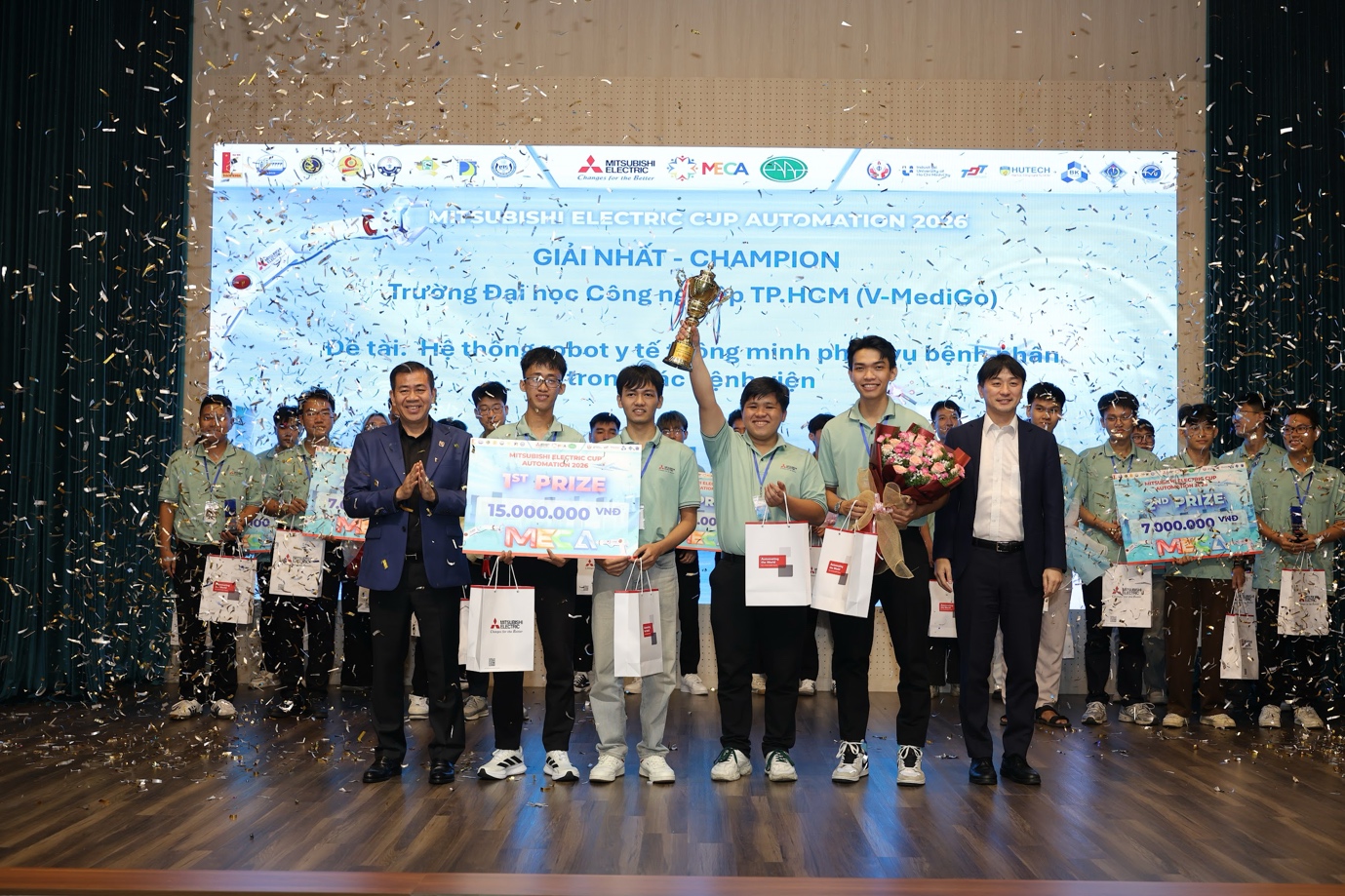 Robot y tế thông minh của IUH vô địch MECA 2026, giành vé đến Nhật Bản